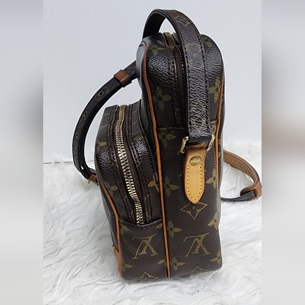 Louis Vuitton Brown Monogram Crossbody Bag - Picture 2 of 12